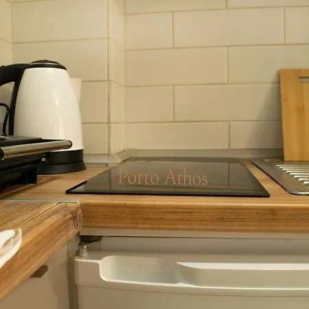 Porto Athos 0 نيا رودا