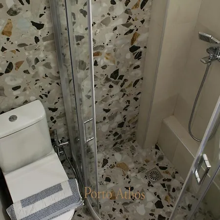 Porto Athos 0 نيا رودا